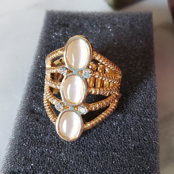 Gold Tone Stretch Ring with Moon Stones 💥3 for $24💥 - Picture 7 of 13
